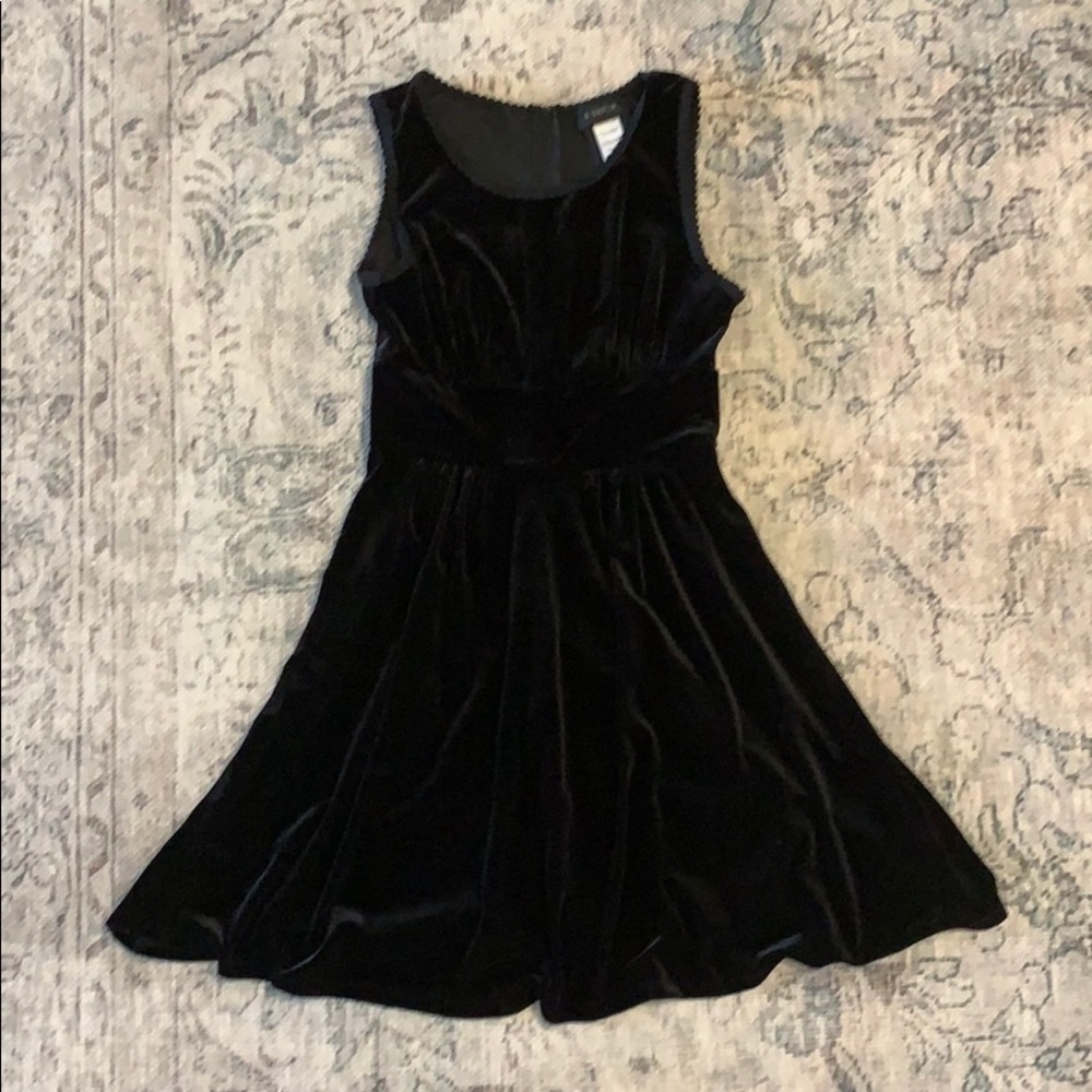 B Darling fit & flare classic black dress 7/8